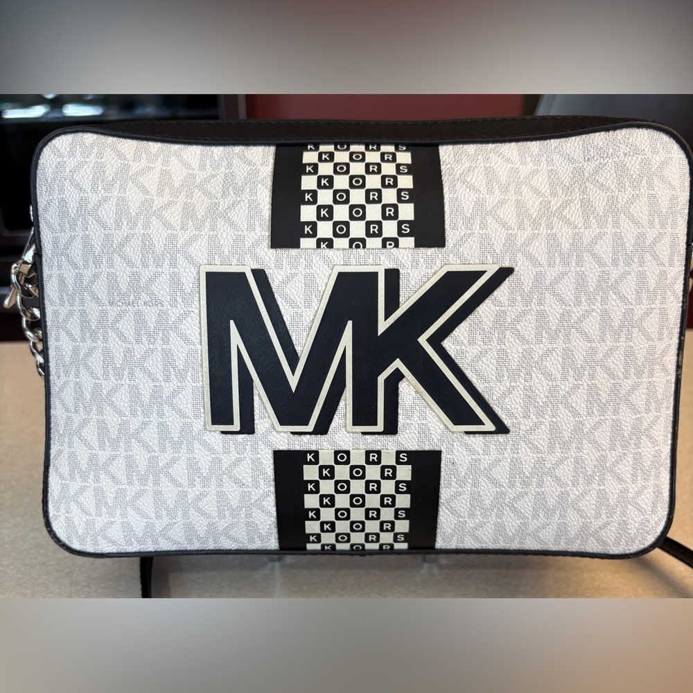 MICHAEL KORS NYC Jet Set Large Crossbody, EUC - Picture 3 of 12